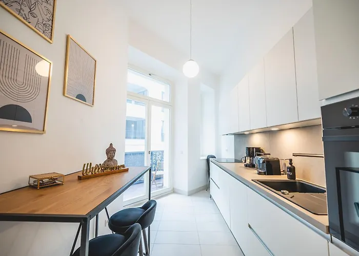 Tip! Geraeumiges Apartment Direkt Im Stadtzentrum Fuer 6 Personen