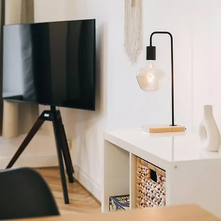 Tip! Geraeumiges Apartment Direkt Im Stadtzentrum Fuer 6 Personen Dresden Exterior photo